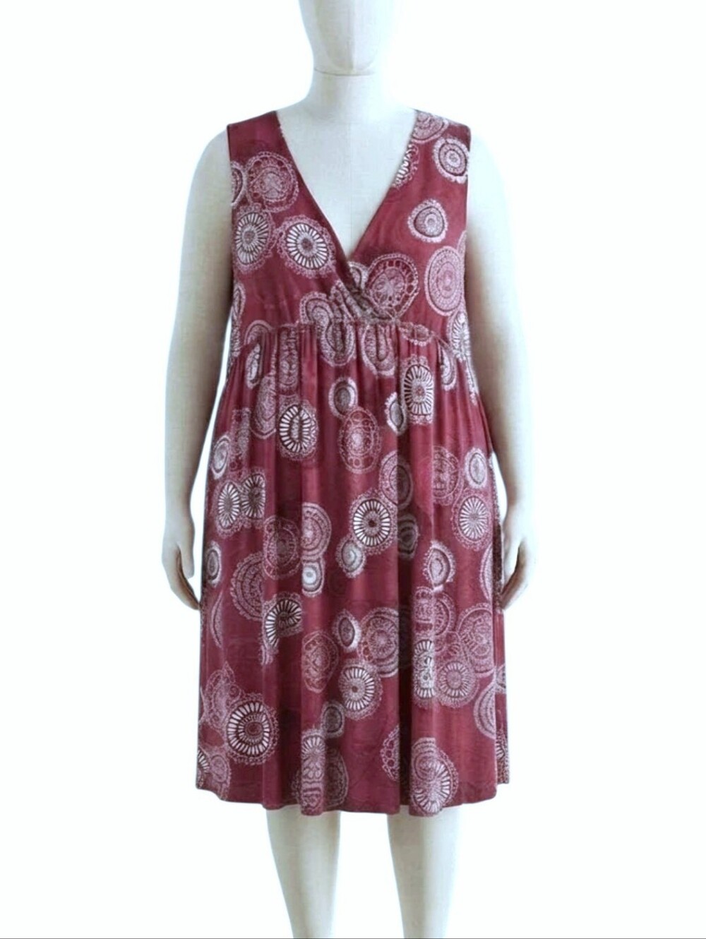 New York & Co Paisely pattern sleeveless v neck dress